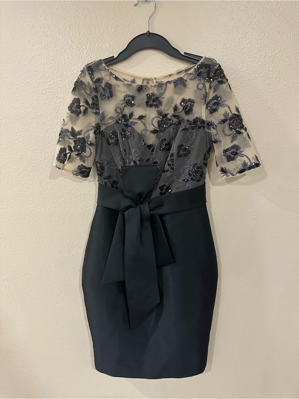 Badgley Mischka Black & Nude Floral Sequin Cocktail Dress with Bow